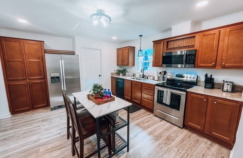 Wake Forest House | Wake Forest Home Cozy Secluded Getaway 15 min to Falls Lake