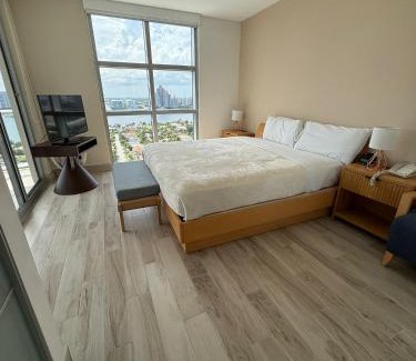 Sunny Isles Beach Apartment | Wake Up to 360 Views, Beachfront Terrace 25th floor at Marenas Beach Resort
