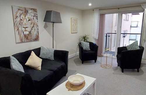Castle Apartment | Wake up to the sound of the sea