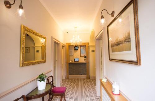 Lofthouse Hotel | Wakefield Limes Lodge