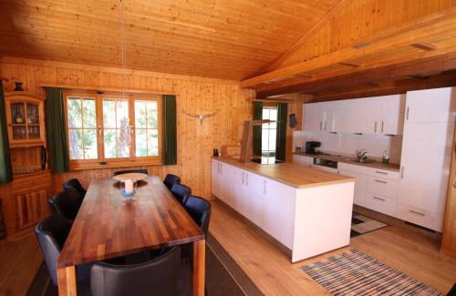 Bellwald Ski Chalet | Waldhuesli