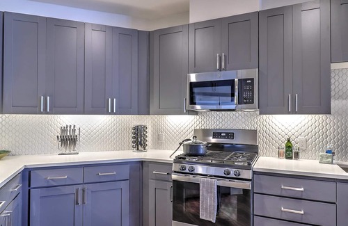 North Scottsdale Airpark Condo | Walk Everywhere: Pool 》 King Bed 》Parking》Games》