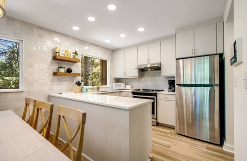Ocean Ridge House | Walk to Beach 2BR with loft Condo on Beautiful Edisto Beach, SC