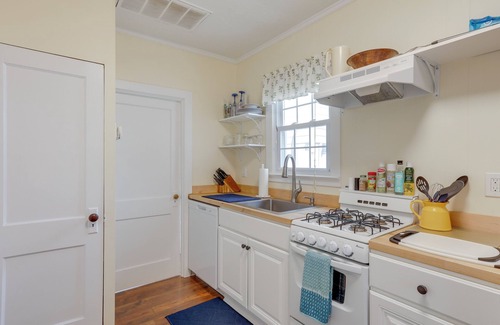 Cape May - Wildwood Cottage | Walk to Beach & Boardwalk: Jersey Shore Cottage!