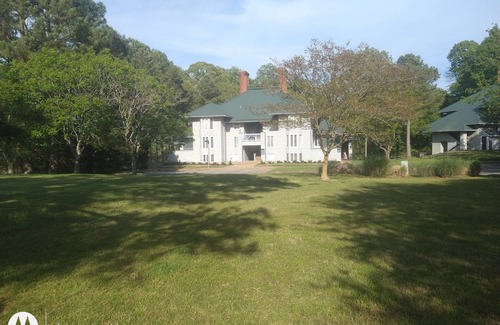 Kingsmill Apartment | Walk to beach, large room on wooded lake, "Kingsmill on the James"