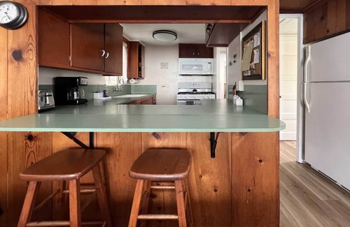 Avalon Cottage | Walk to Beach & Main St: Catalina Island Cottage!