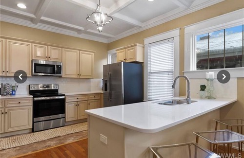 Tuscaloosa House | Walk to Bryant-Denny Stadium, Tuscaloosa AL