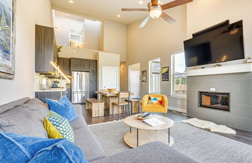 Rendezvous House | Walk to Dtwn: Fraser Retreat w/Hot Tub & Views!