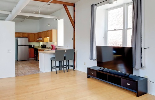 Old Market Condo | Walk to Eats, Galleries & Shops: Dtwn Omaha Condo