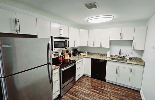 Palm Beach - West Palm Beach Apartment | Walk to Everything From The Lofts Suite 405