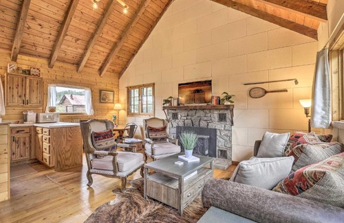 Grand Lake House | Walk to Grand Lake Historic Dtwn Cabin!