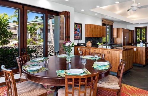 Kailua-Kona House | 🏖️Walk to Keiki Beach! Spectacular Oceanfront | Unbeatable Views & Location