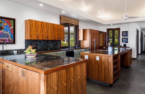 Kailua-Kona House | 🏖️Walk to Keiki Beach! Spectacular Oceanfront | Unbeatable Views & Location