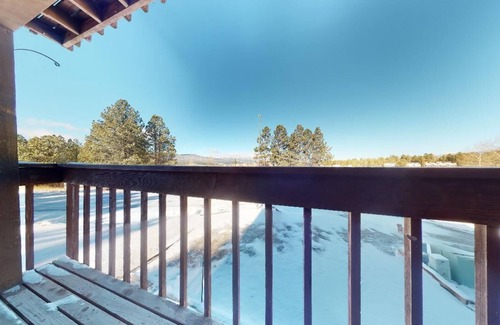 Angel Fire Condo | Walk to Lifts | Views | Fireplace | Bella Vista E1