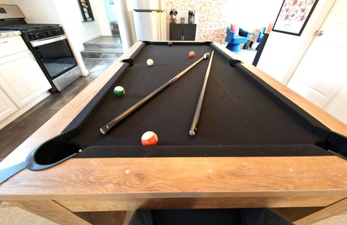 St Ignace House | Walk to Mackinac Ferry Sleeps 16 6BR Retreat