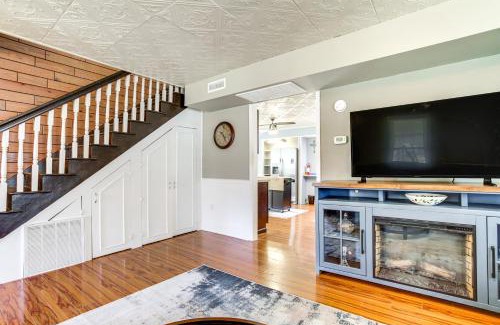Crisfield House | Walk to Main Street Family-Friendly Crisfield Gem