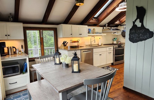 New Shoreham House | Walk To Mansion Beach