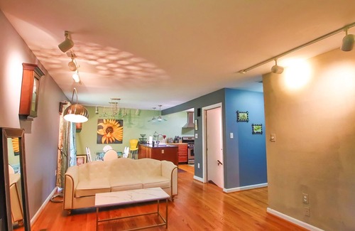 Aurora Highlands House | Walk to Metro-Near Washington DC-Amazon HQ-DCA Airport-Pentagon-Crystal City
