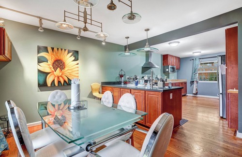 Aurora Highlands House | Walk to Metro-Near Washington DC-Amazon HQ-DCA Airport-Pentagon-Crystal City