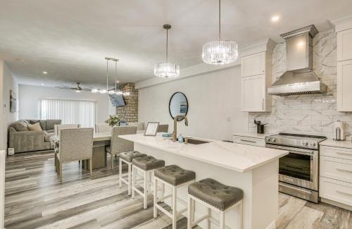 Grafton House | Walk to Mississippi River Grafton Townhome!
