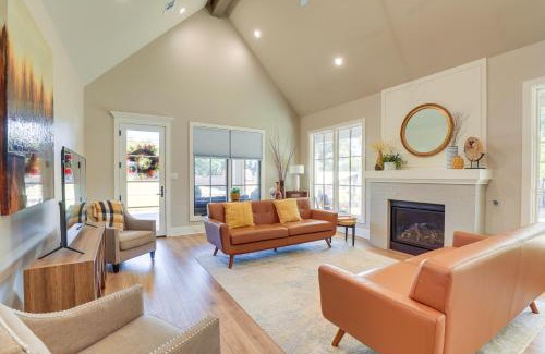 Ovilla House | Walk to Shops and Winery! Stylish Dtwn Ovilla Home