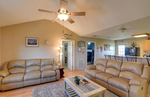 Surfside Beach House | Walk to Shore and Restaurants Surfside Beach Home!