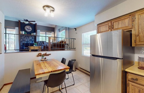 Angel Fire Condo | Walk to Slopes | Fireplace | WiFi | Angel View 6-6