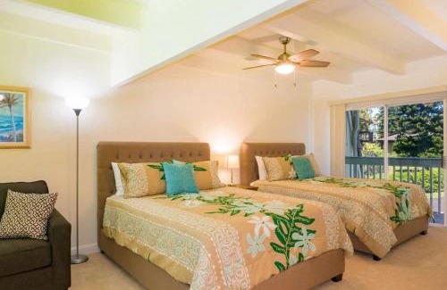 Princeville House | Walk to the Beach and Westin Sleeps 6