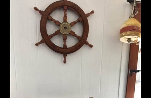 Fairhaven Cottage | Walk to the beach! Kayaks Beach chairs, cooler use included!