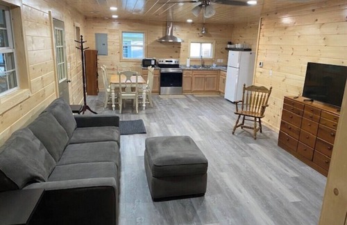 Pymatuning North Cottage | Walk to the Lake Newly Remodeled Cottage