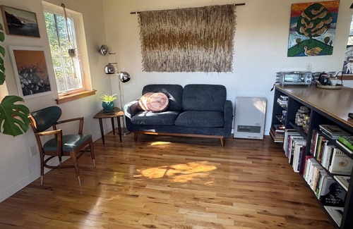 Arcata House | Walk to the Redwoods in charming Arcata