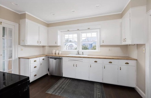 Pipes Cove House | 🌟 Walk to the village ❤ of Greenport