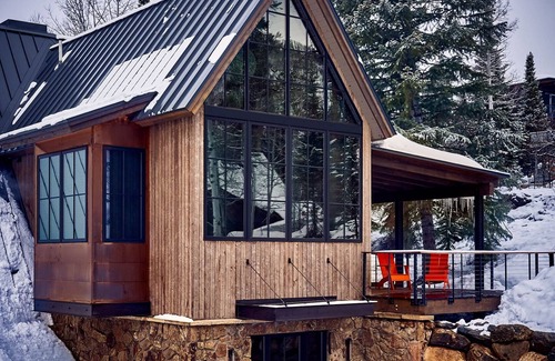 Steamboat Springs House | Walk to Thunderhead Lift and Enjoy Champaign Powder. Avoid Crowds at the Base!