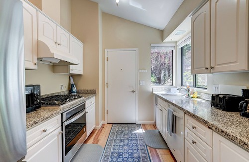 Hidden Valley Ranch House | Walk to Trails, Pool, Tennis, Pickleball, 2-Car Garage, A/C, Fenced Backyard