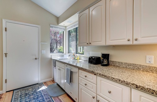 Hidden Valley Ranch House | Walk to Trails, Pool, Tennis, Pickleball, 2-Car Garage, A/C, Fenced Backyard