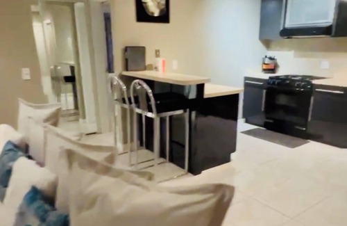 Gainesville Condo | Walk to VA, University of Florida, & Shands at UF
