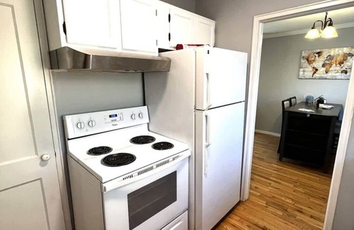Kenilworth House | Walkable 2BR Condo Near Greenway + Mission