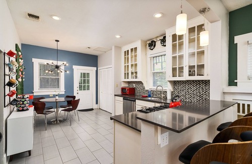 Tobin Hill House | WALKABLE TO DOWNTOWN & Steps From The St. Mary's Strip