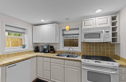New Bern House | Walkable to Downtown!