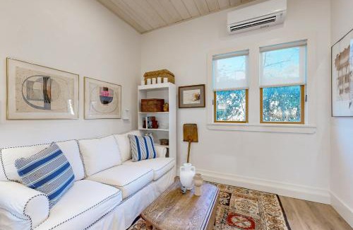 Camden House | Walker Cottage