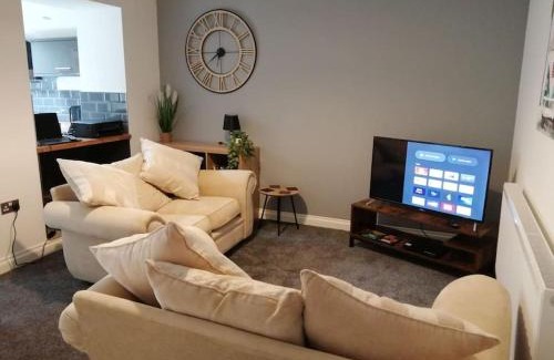 Maesteg House | Walkers rest (Afan Valley) sleeps 5