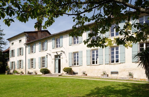 Saint-Romain House | Walking distance to Aubeterre - Gorgeous Country Manor for families, heated pool