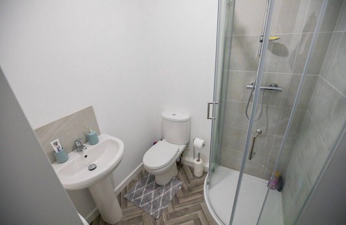 North Shields Apartment | Walking Distance to Restaurants, Bars, Cafes, Metro Station, and Ferry Terminal