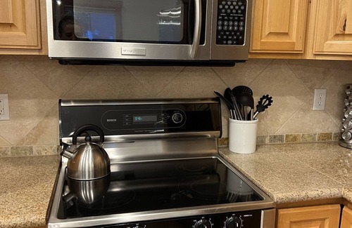 McCall Condo | Walking distance to lake, Modern condo w INDOOR POOL, HOT TUB, and GYM