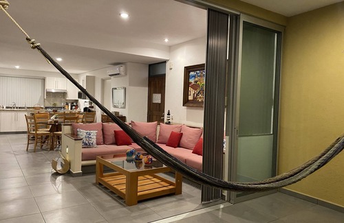 Ixtapa - Zihuatanejo Condo | Walking Distance to Playa la Ropa