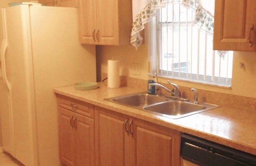 The Villages House | Walking Distance To Spanish Springs.You'll Dance And Enjoy a healthy lifestyle.