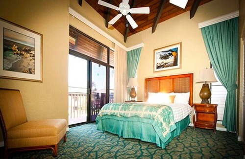 Princeville Resort | Walking Distance to Anini Beach Trailhead, Princeville Park, and Shopping Center