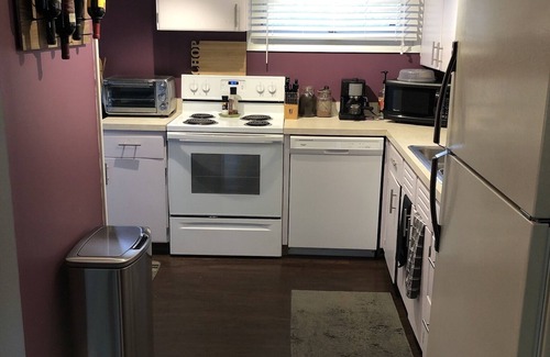 South Bend House | Walking Distance to Notre Dame & Shopping