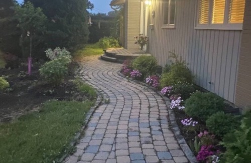 Glabar Park House | Walkout Basement in cozy neighborhood- excellent location- No Cooking/pet/party