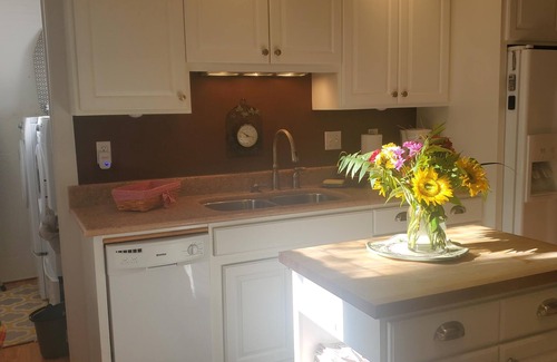 Wallace House | Wallace bike &ski retreat